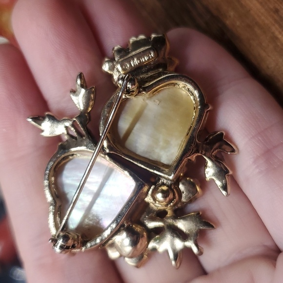 Monet vintage pink mother of pearl drop romantic double heart brooch B805 flora